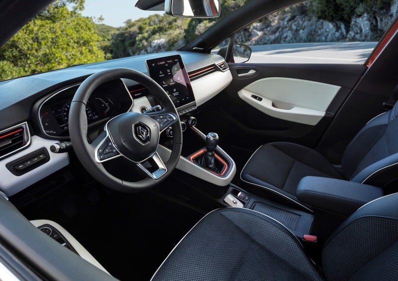 Renault Clio (2019-->>) (36)