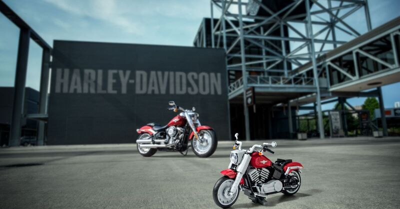 Harley-Davidson Fat Boy. Modello in scala di Lego Creator Expert