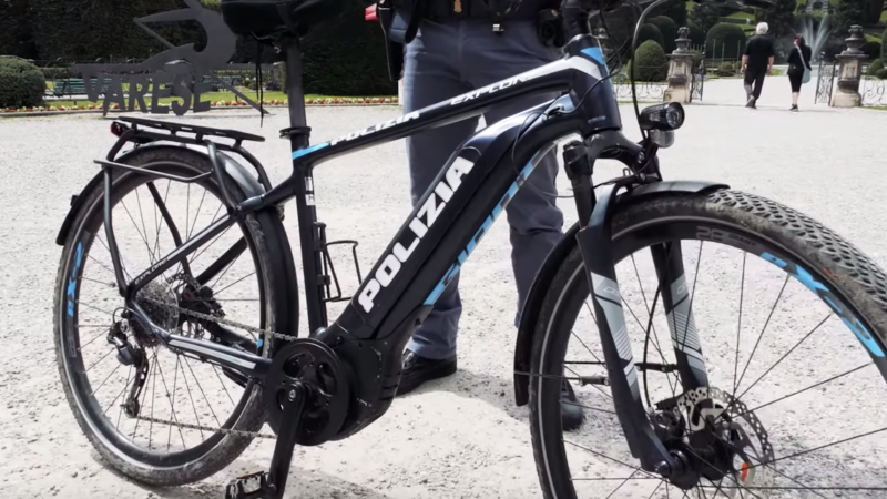 Polizia, la prima pattuglia sull&#039;eBike