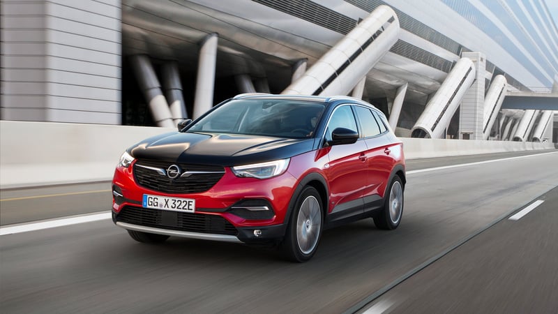 Opel Grandland X ibrida, al via gli ordini in Italia