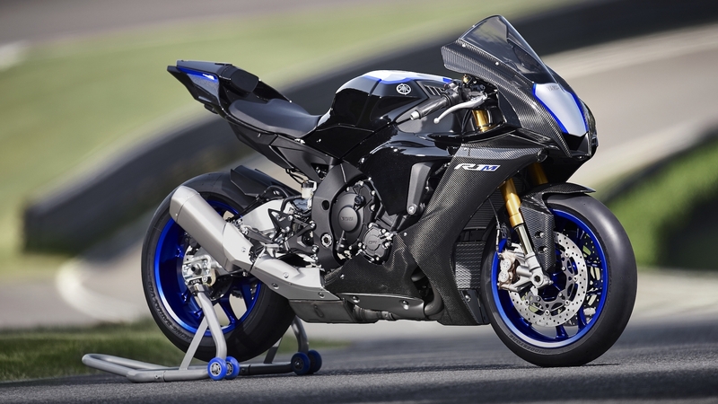 Le nuove Yamaha YZF-R1 e YZF-R1M 2020. Pi&ugrave; affilate, raffinate e belle