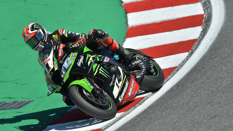 SBK 2019. Jonathan Rea si aggiudica anche la Superpole Race a Laguna