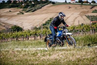 Ducati Scrambler Fuoriluogo - KIT Unit Garage, TEST