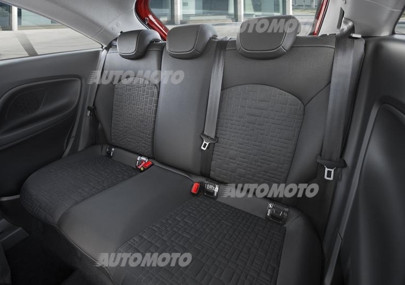 Opel Corsa (2019-->>) (37)