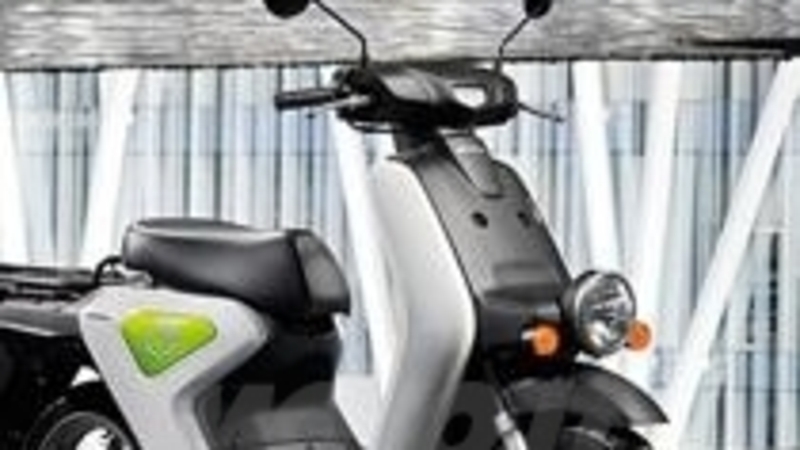 Al via il Programma Sperimentale per lo scooter elettrico Honda EV-neo