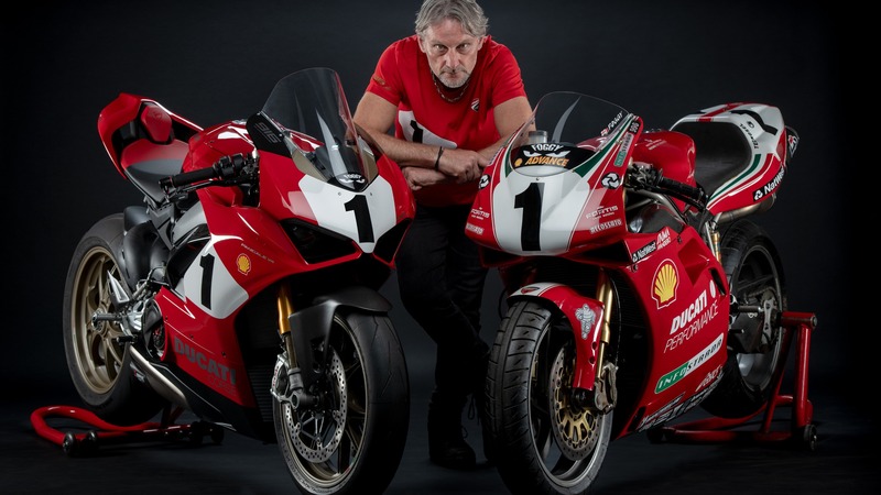 Ducati Panigale V4 25&deg; Anniversario &quot;916&quot;: 41.900 euro