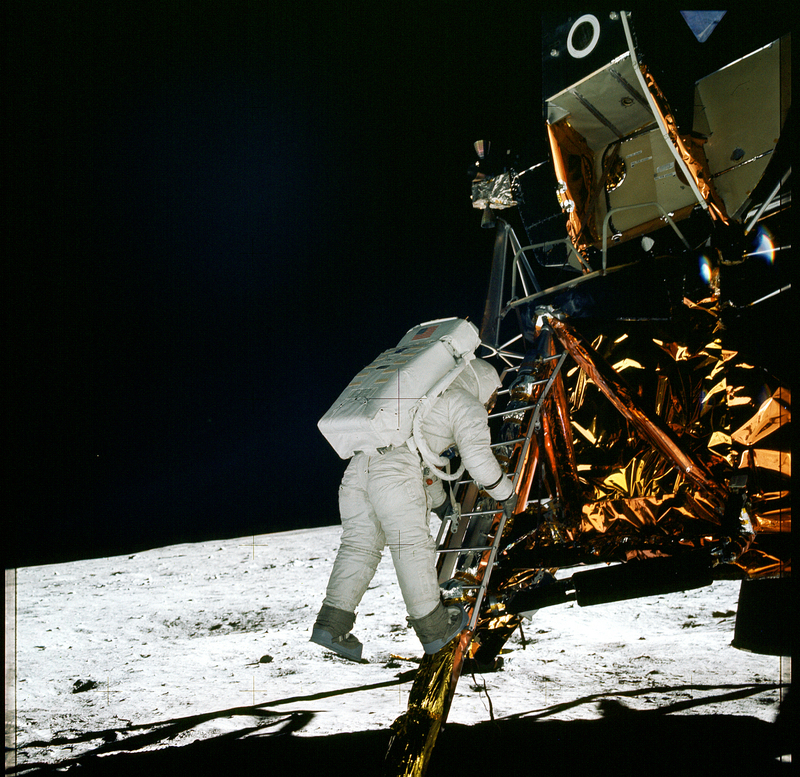 Un&#039;immagine della missione Apollo 11, quella dello sbarco dell&#039;uomo sulla Luna. E&#039; il 20 luglio del 1969
