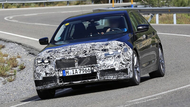 BMW Serie 5: restyling e nuovo motore ibrido?