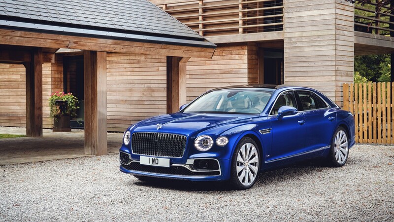 Bentley Flying Spur First Edition: infinite personalizzazioni