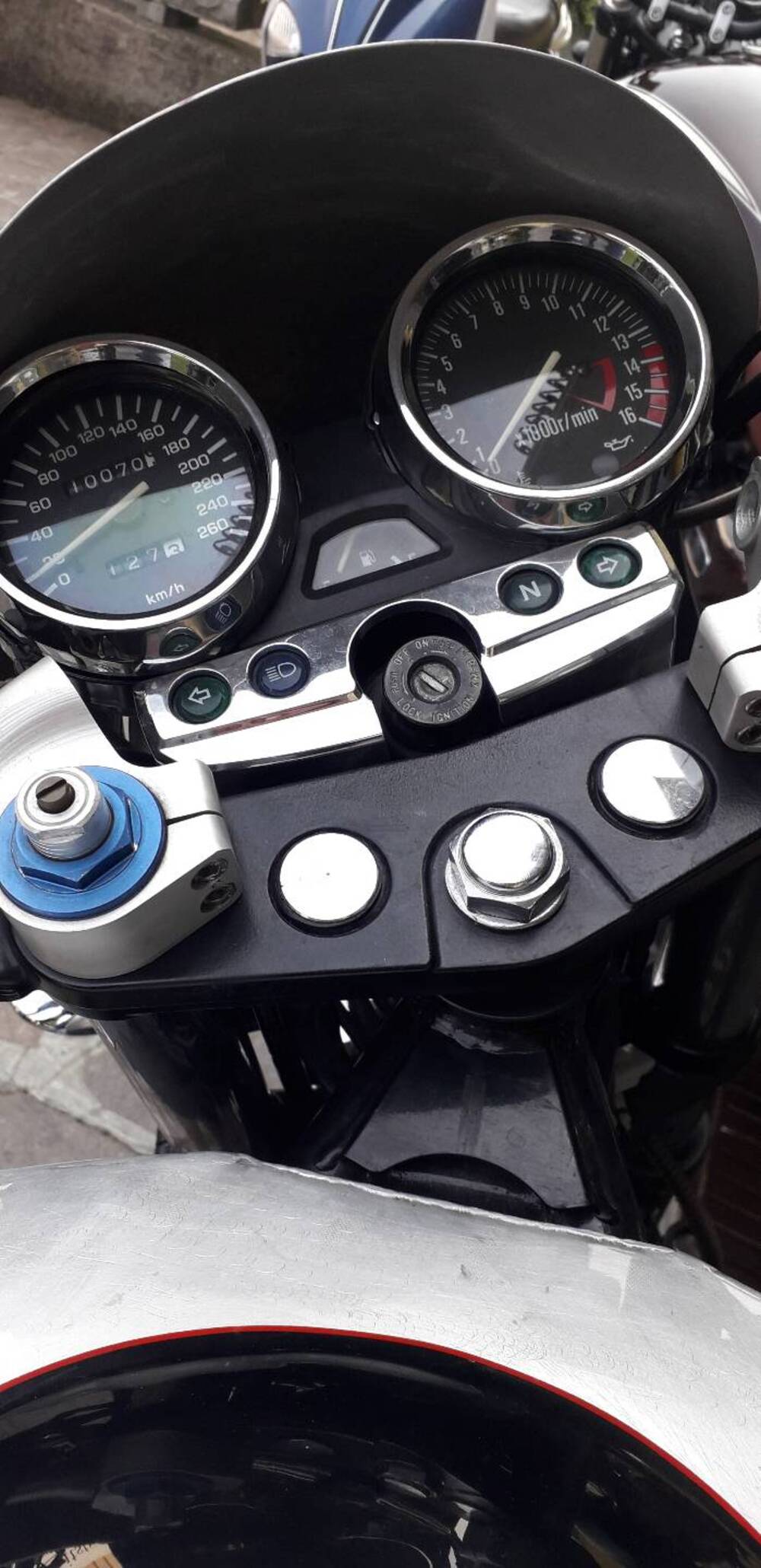 Kawasaki ZRX 1200 (2000 - 05) (7)