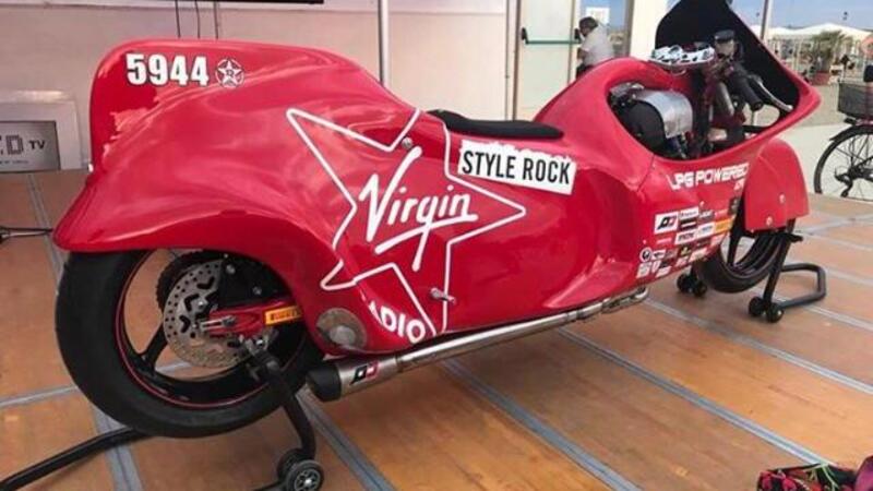 Christine, la moto (a GPL) di Dino Romano per il nuovo record a Bonneville