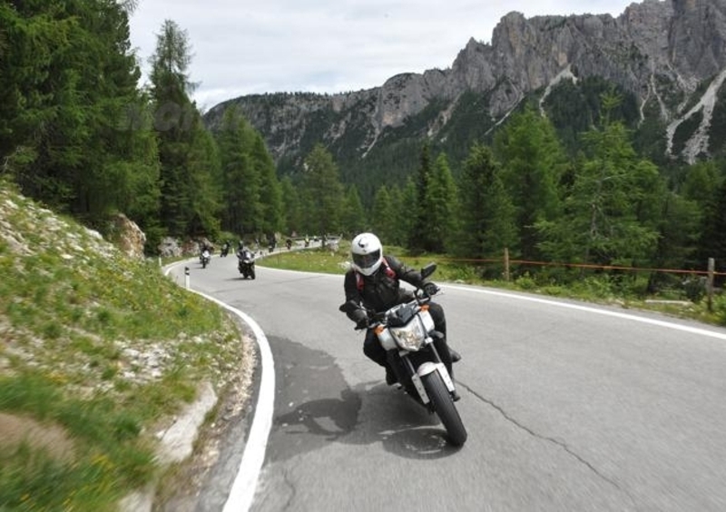 Dolomiti ride. In sella sul Sella