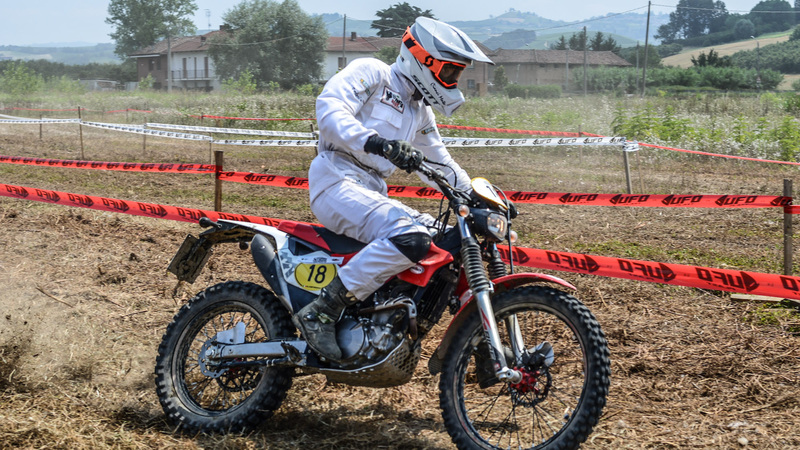 Trofeo Maxienduro e Scrambler, Roberto Fantaguzzi leader nella gara di casa