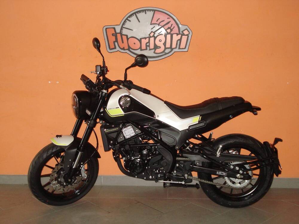 Benelli Leoncino 250 (2021 - 25) (7)