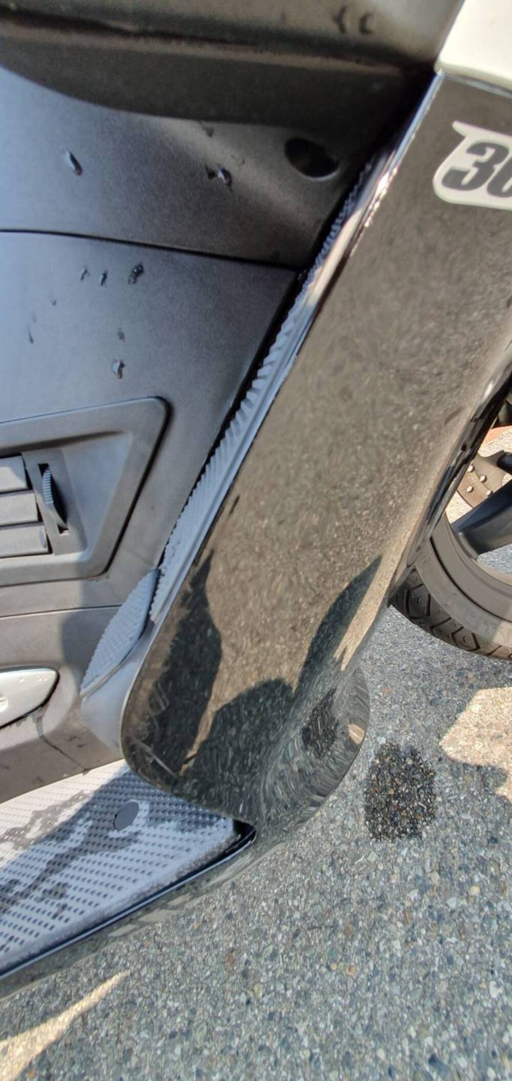 Aprilia SR Max 300 (2011 - 16) (2)