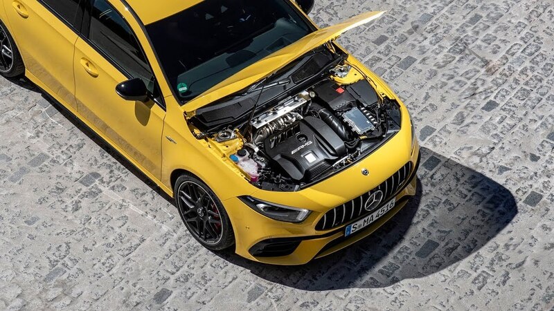 421 CV, integrale che derapa, 8 marce e poi? La tecnica dietro alle nuove Mercedes-AMG A e CLA 45 4MATIC+ [video]