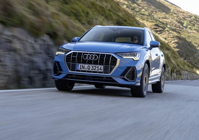 Audi Q3 (2018-->>) (8)