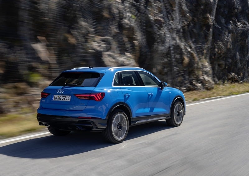 Audi Q3 (2018-->>) (4)