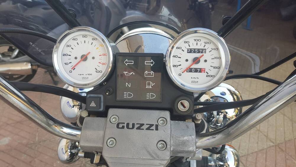 Moto Guzzi Nevada 750 Club (2002 - 06) (5)