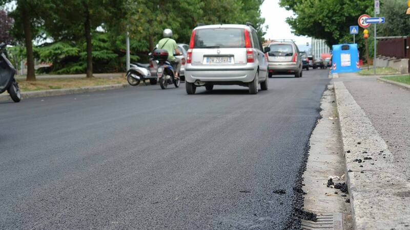 Asfalto antirumore da vecchi pneumatici. In Toscana parte la sperimentazione