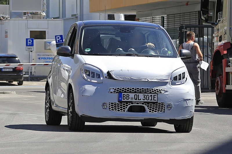 Smart EQ forfour: aggiornamenti per la piccola elettrica [Foto spia]