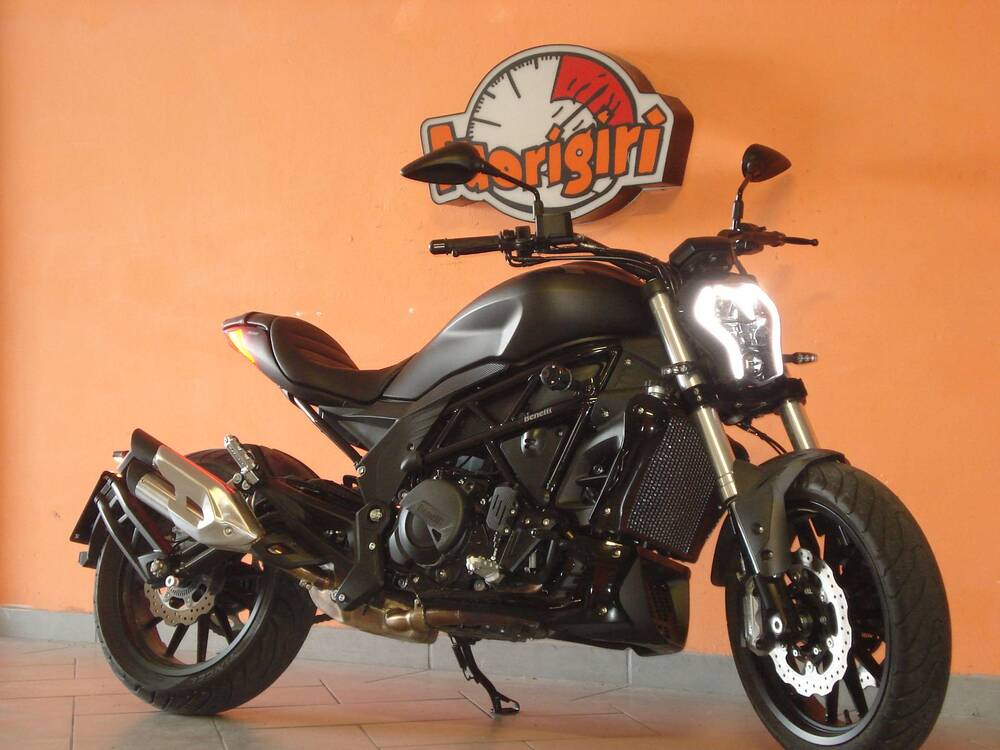 Benelli 502 C (2021 - 25) (4)