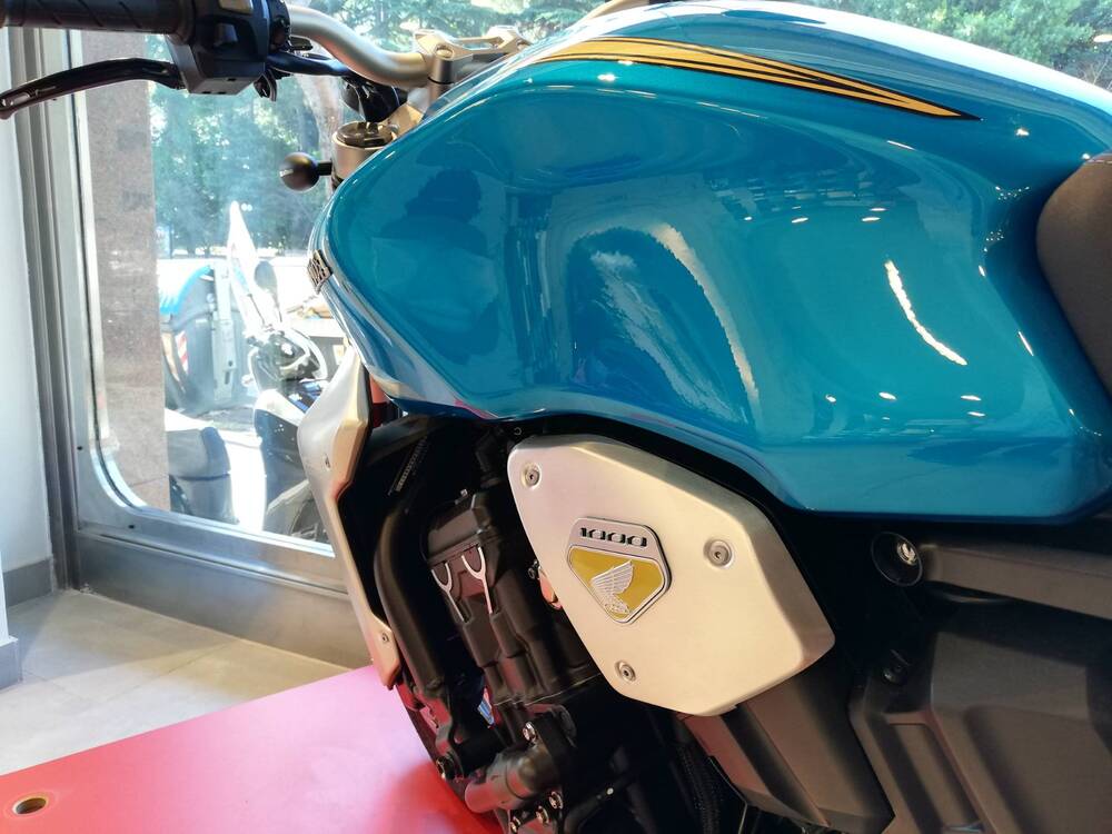 Honda CB 1000 R + Neo Sport Cafè (2019 - 20) (5)