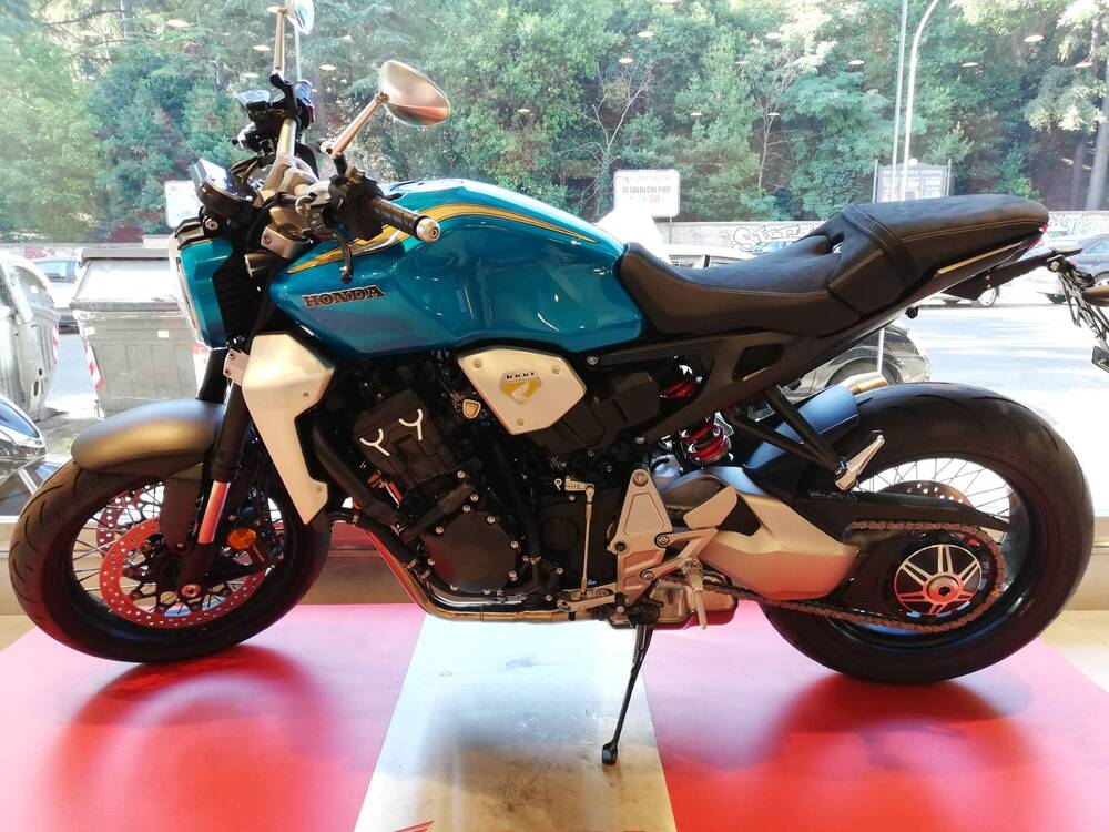 Honda CB 1000 R + Neo Sport Cafè (2019 - 20)