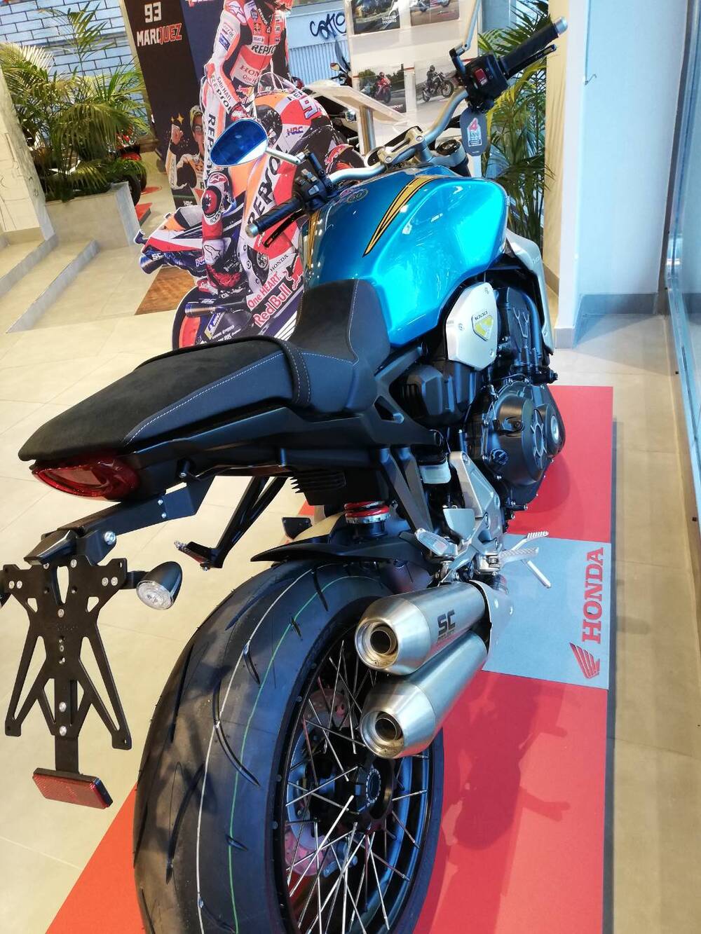 Honda CB 1000 R + Neo Sport Cafè (2019 - 20) (6)