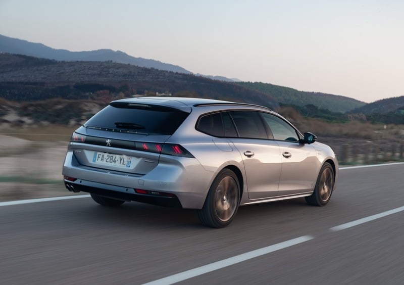 Peugeot 508 SW (2018-->>) (17)