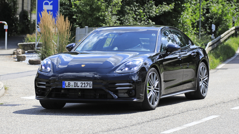 Porsche Panamera restyling, le foto spia