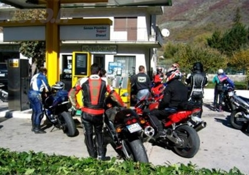 I racconti di Moto.it: &quot;Benzina sporca&quot;