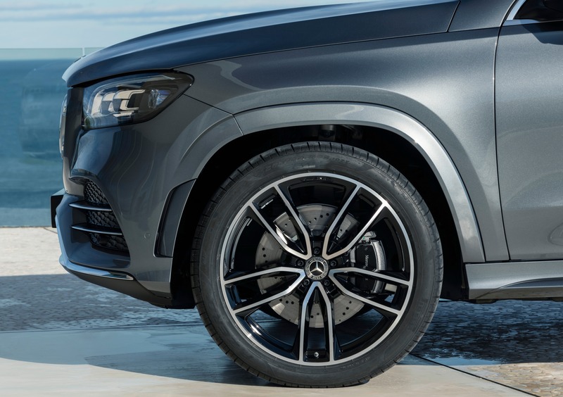 Mercedes-Benz GLS SUV (2019-->>) (33)
