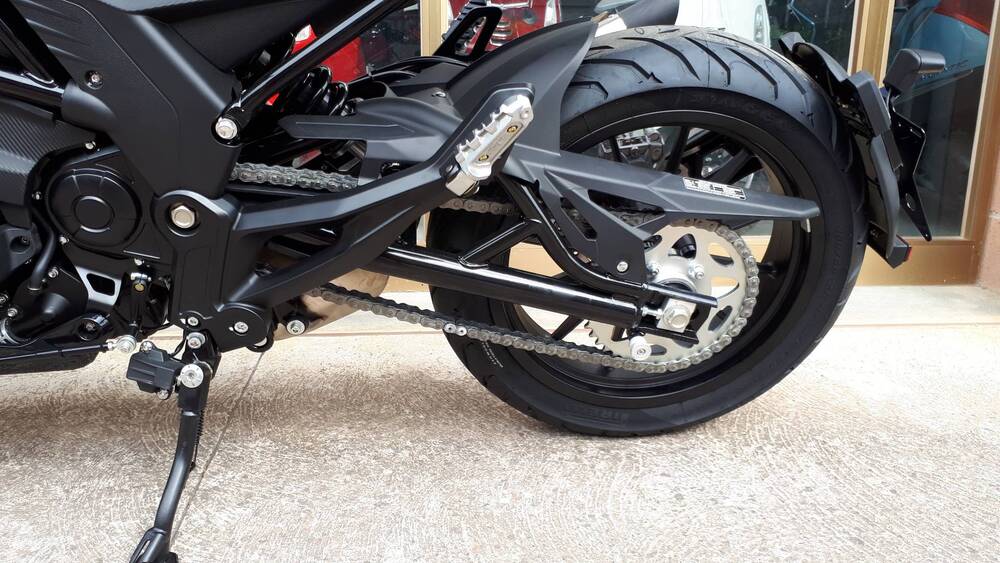 Benelli 502 C (2021 - 25) (4)