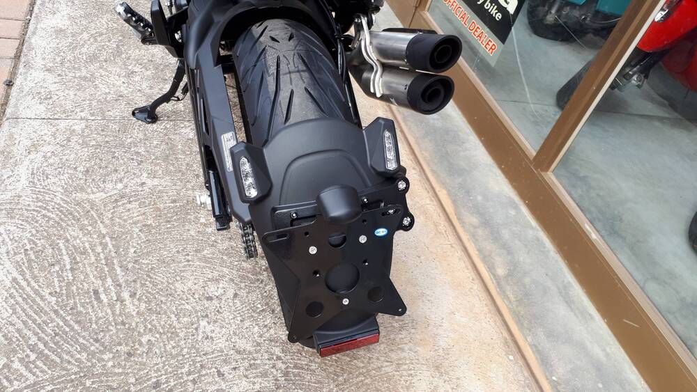 Benelli 502 C (2021 - 25) (7)