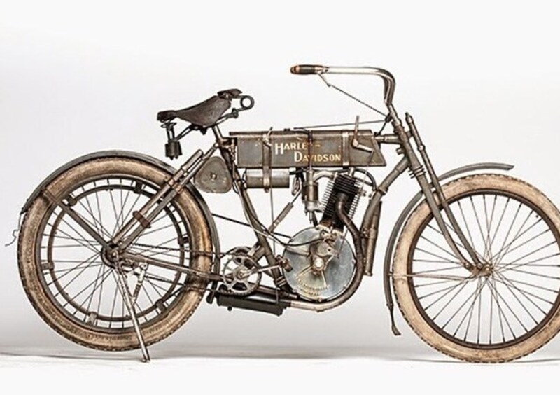 la Harley-Davidson Strap Tank del 1907