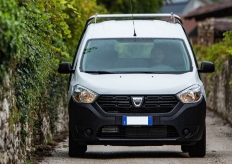 Dacia Dokker Pick-up (2017-21) (3)