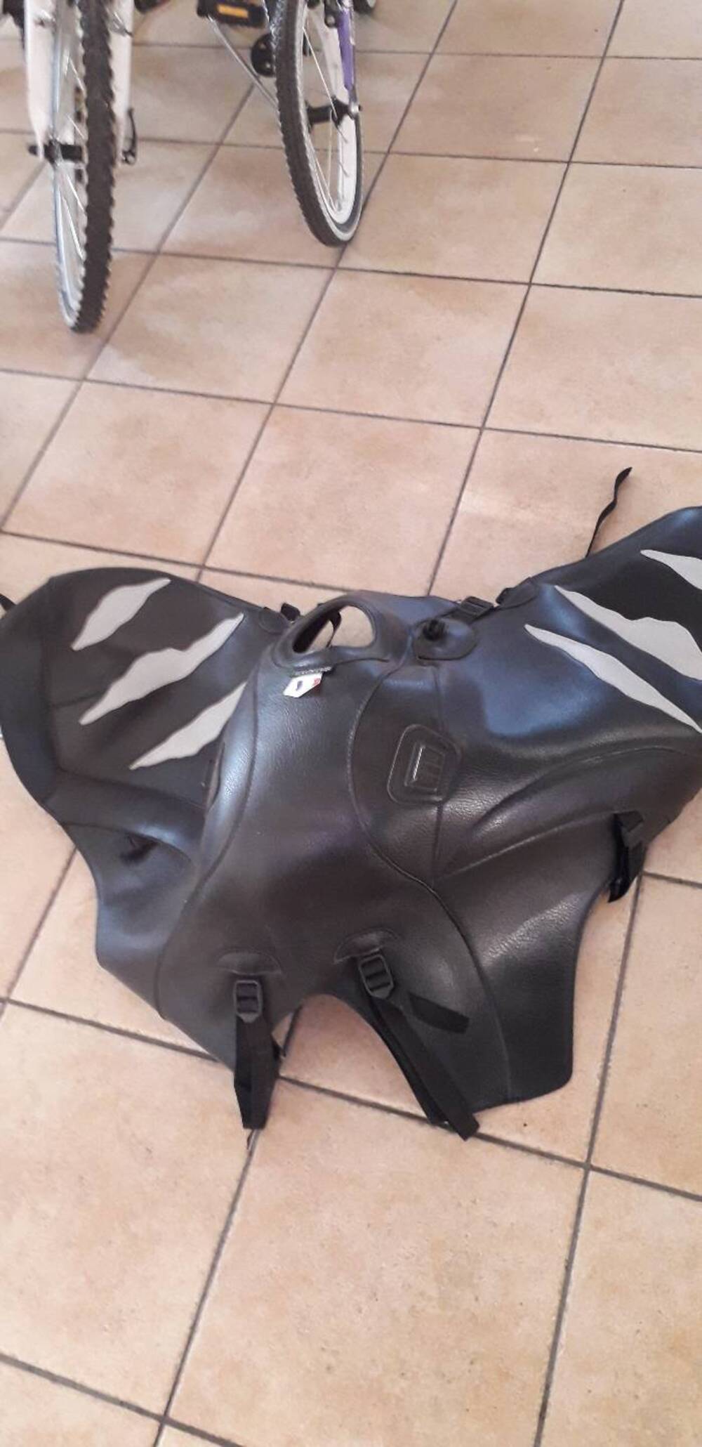 Protezione serbatoio Triumph