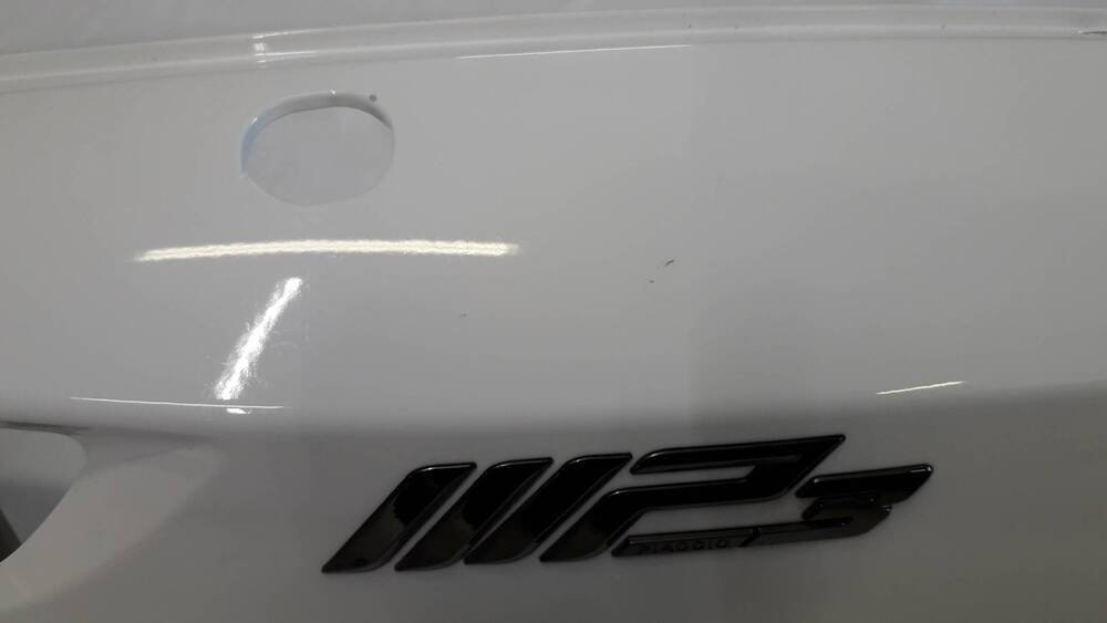 CARENA POSTERIORE PIAGGIO MP3 COLORE BIANCO 544 (3)
