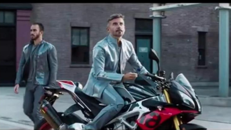 Max Biaggi e Aprilia nel nuovo video di Fabio Rovazzi 