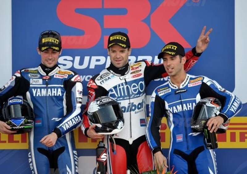 Checa vince gara uno a Silverstone