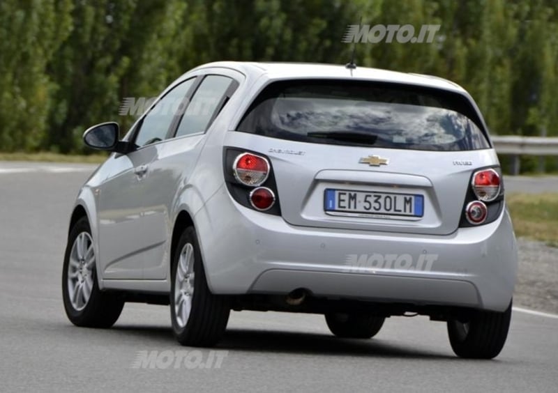 Chevrolet Aveo (2011-15) (8)