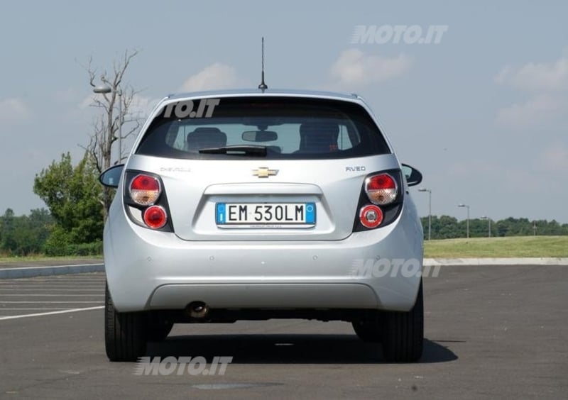 Chevrolet Aveo (2011-15) (5)