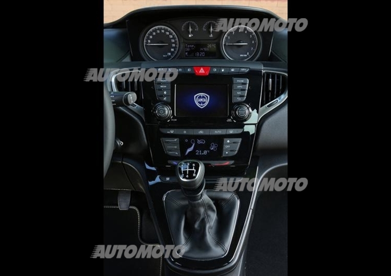 Lancia Ypsilon (2011-24) (38)