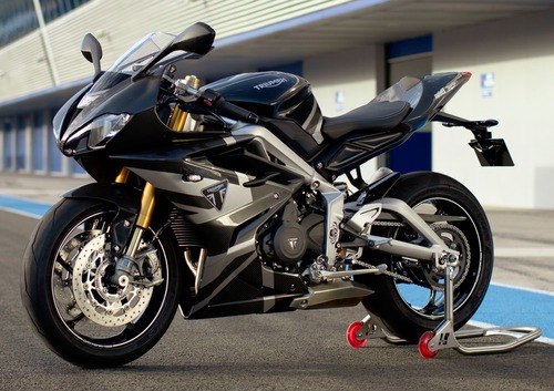 Triumph Daytona 765