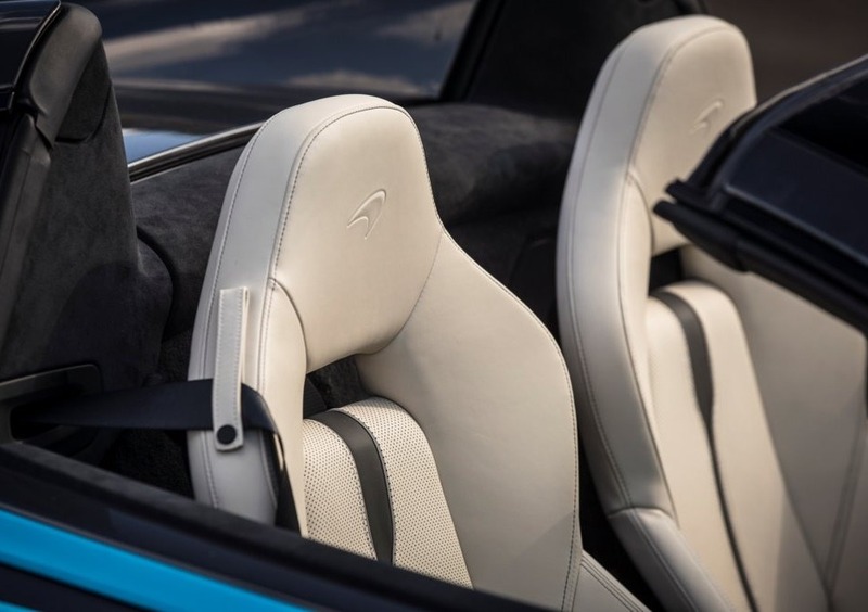 McLaren 570S Cabrio (2017-22) (19)