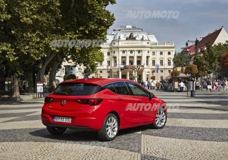 Opel Astra (2015-22) (24)