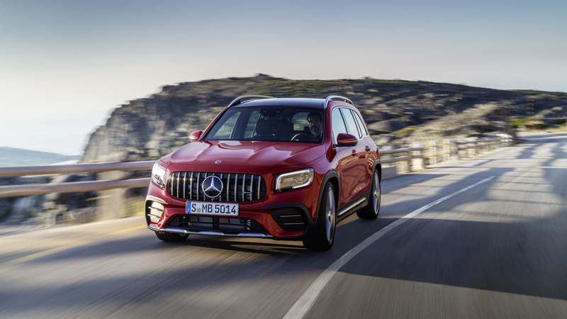 Mercedes-AMG GLB 35, il SUV sale a 306 CV