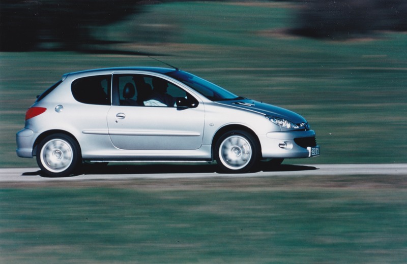 Peugeot 206 GT, l&rsquo;auto che si allung&ograve; per il Mondiale Rally