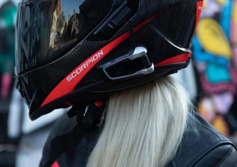 SST: l&#039;intera gamma Cardo Systems &egrave; impermeabile IP67